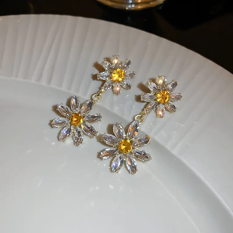 Simple Flower Zircon Inlay Drop Earrings