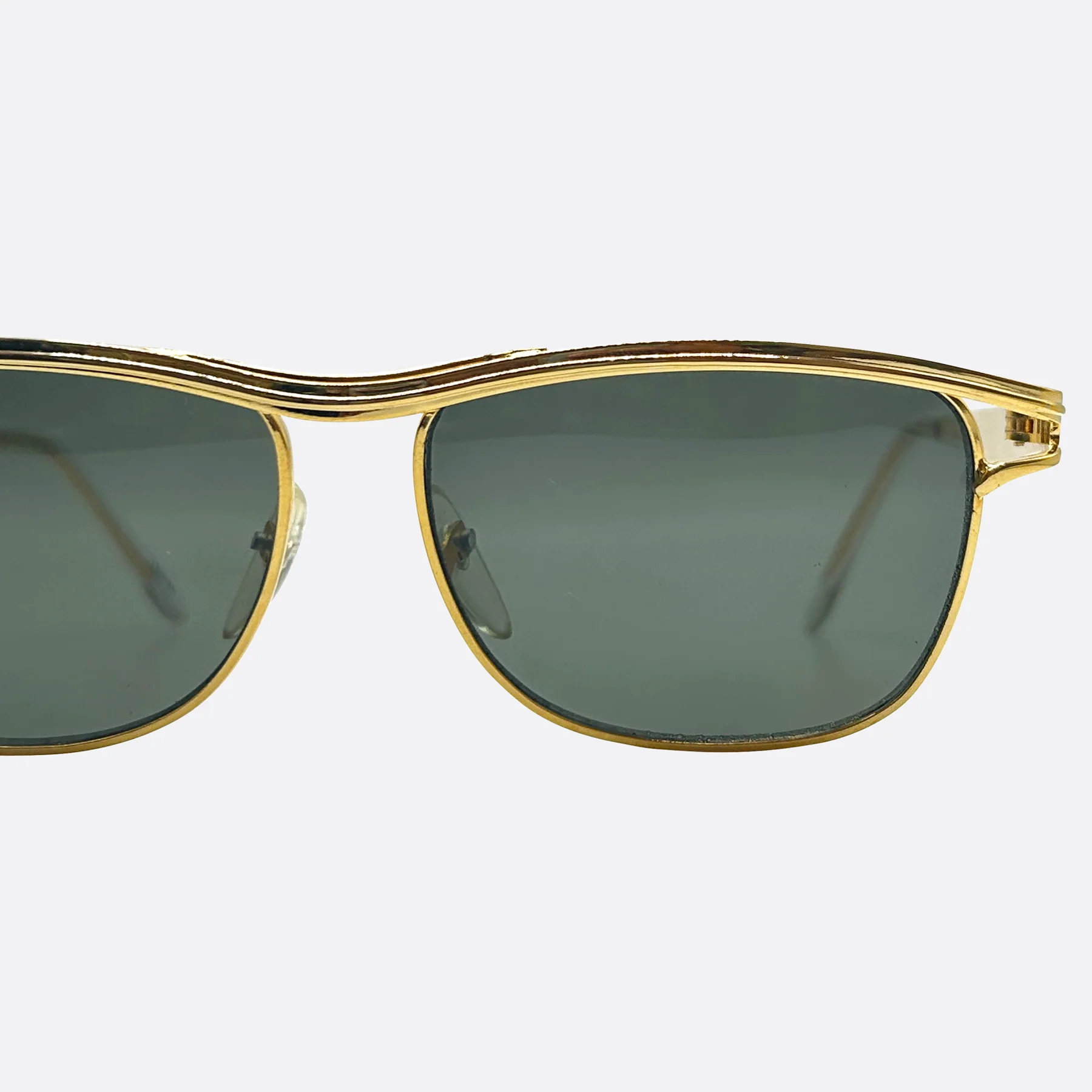 Stylish Ventures Your Ultimate Eyewear for Every Adventure